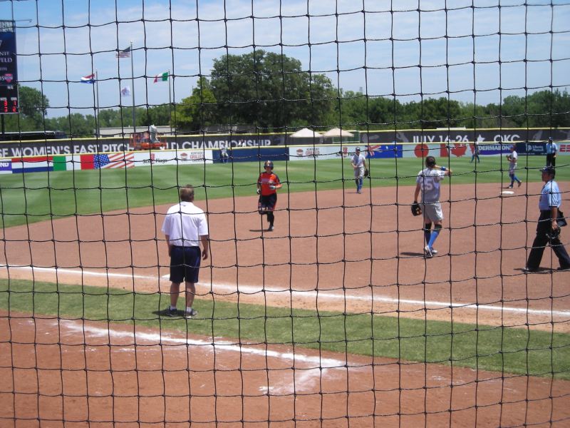 IV-WorldCupSoftBall_250