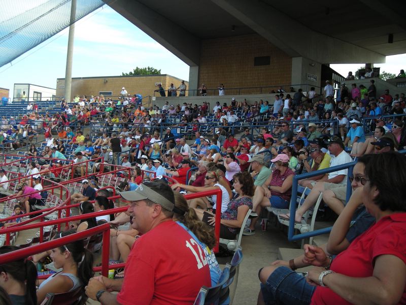 IV-WorldCupSoftBall_320