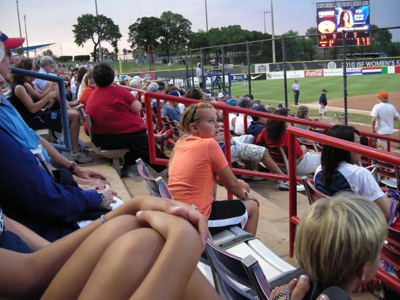 IV-WorldCupSoftBall_380