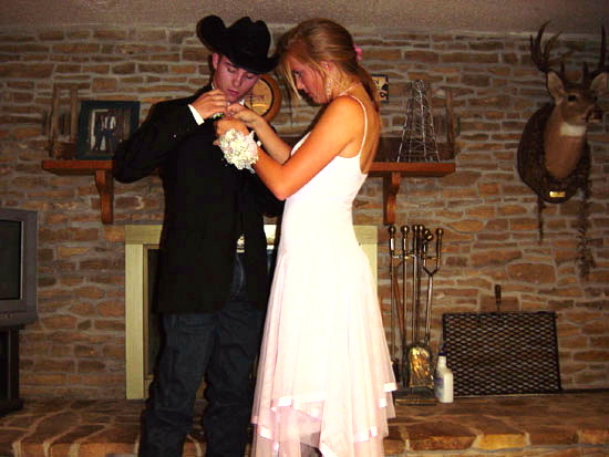 116_prom_nite
