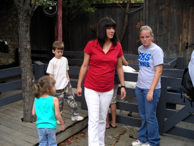 FW-Zoo_710